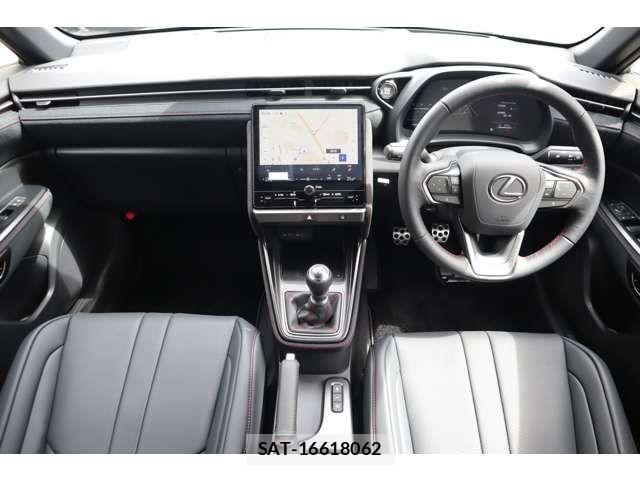 Lexus LBX 2025-04 8849577-7