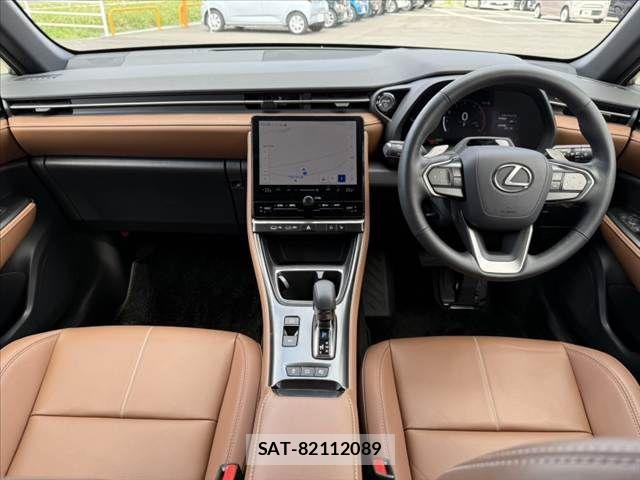 Lexus LBX 2024-08 8883846-1