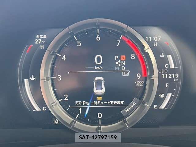 Lexus LC 2022-01 1319695-10