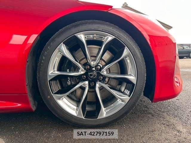 Lexus LC 2022-01 1319695-14