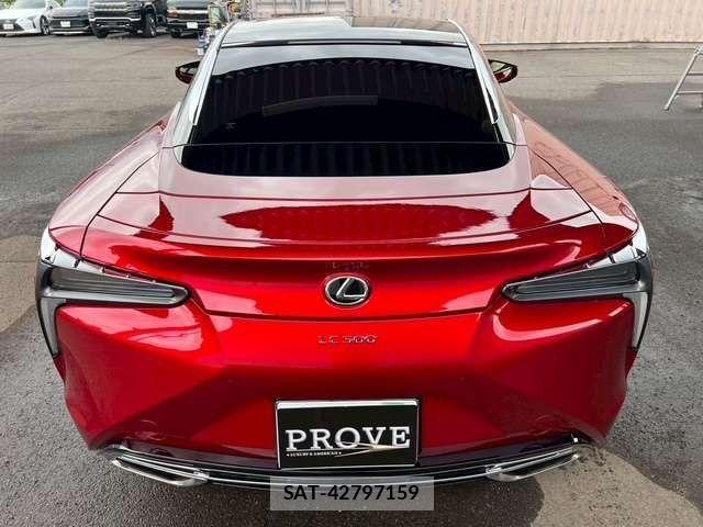 Lexus LC 2022-01 1319695-2
