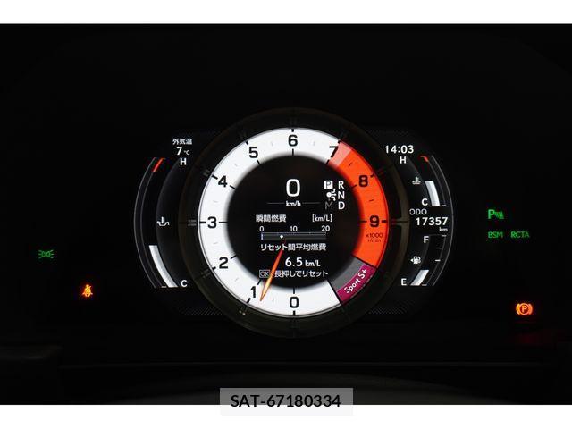 Lexus LC 2017-10 2210858-23