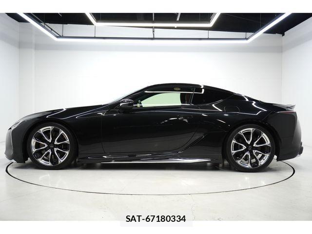 Lexus LC 2017-10 2210858-3
