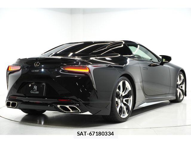 Lexus LC 2017-10 2210858-4