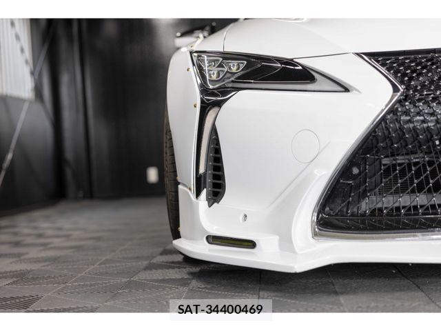 Lexus LC 2017-07 2400898-11