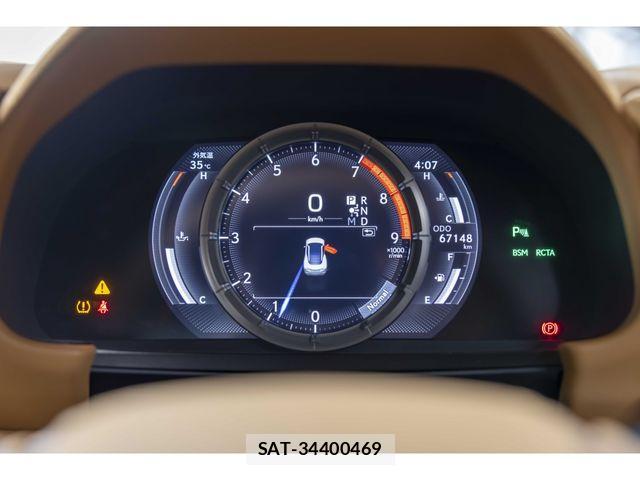 Lexus LC 2017-07 2400898-27