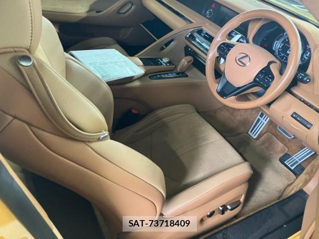 Lexus LC 2017-11 7220962-14