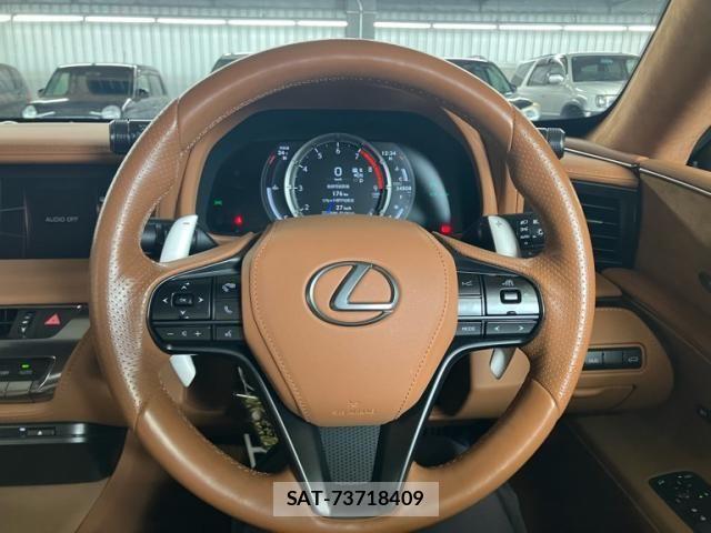 Lexus LC 2017-11 7220962-15