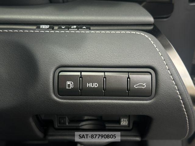 Lexus LC 2017-09 7877353-10