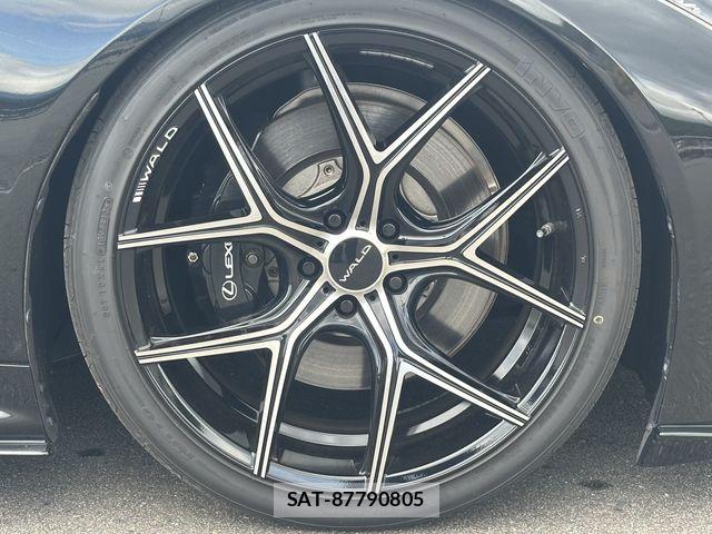 Lexus LC 2017-09 7877353-20