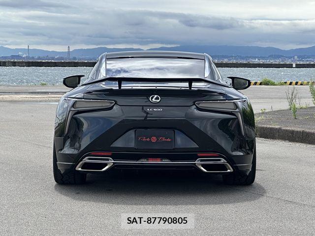 Lexus LC 2017-09 7877353-25