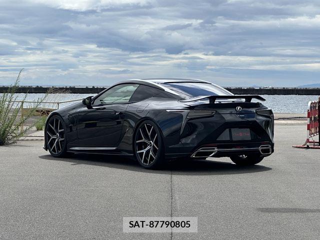 Lexus LC 2017-09 7877353-26