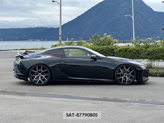 Lexus LC 2017-09 7877353-28