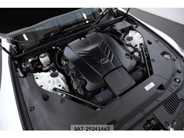 Lexus LC 2023-11 8131007-11