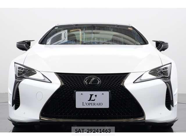 Lexus LC 2023-11 8131007-14
