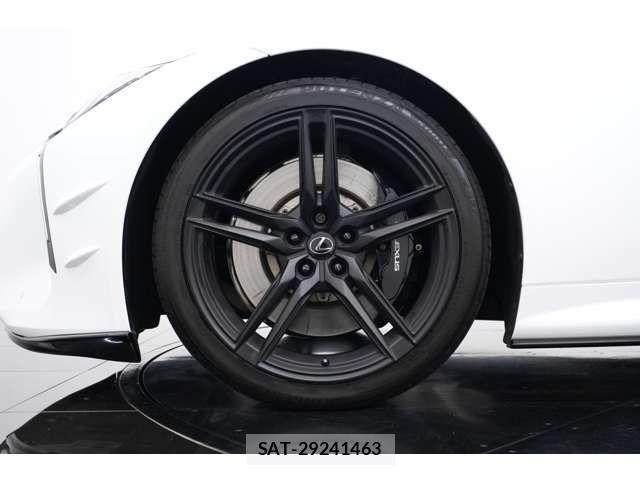 Lexus LC 2023-11 8131007-7
