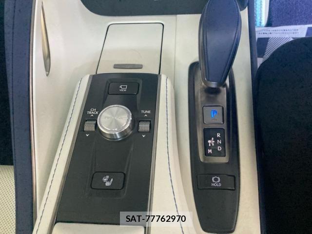 Lexus LC 2023-11 8413287-23