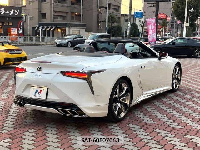 Lexus LC 2021-01 633290-17