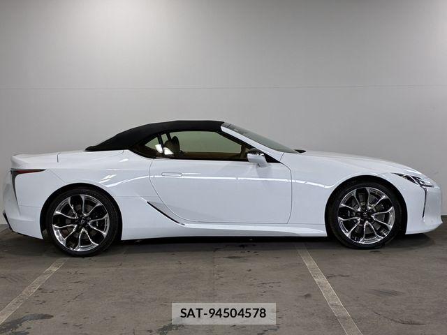 Lexus LC 2021-04 4964362-12