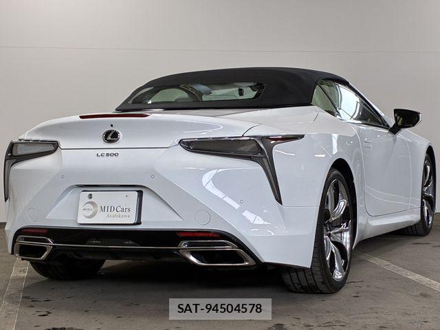 Lexus LC 2021-04 4964362-13