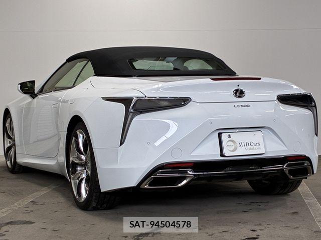 Lexus LC 2021-04 4964362-15