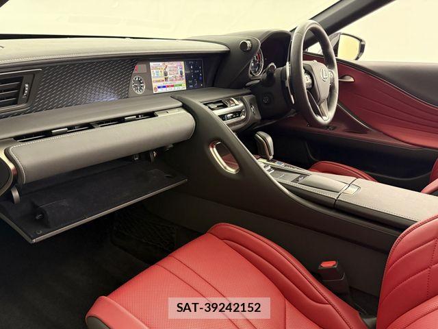 Lexus LC 2020-11 7059256-22