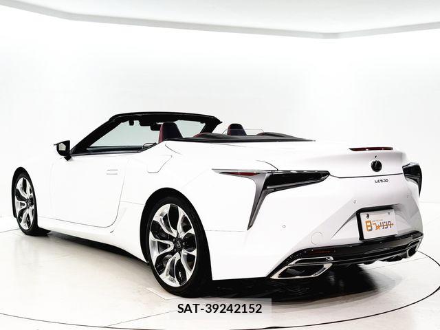 Lexus LC 2020-11 7059256-4