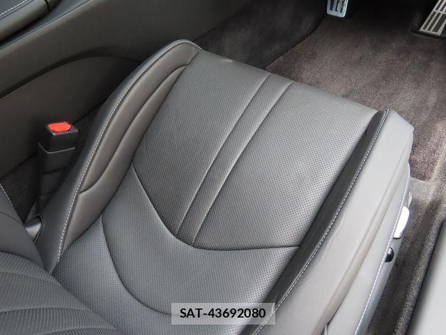 Lexus LC 2021-05 8100136-16