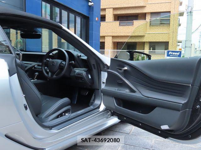 Lexus LC 2021-05 8100136-17