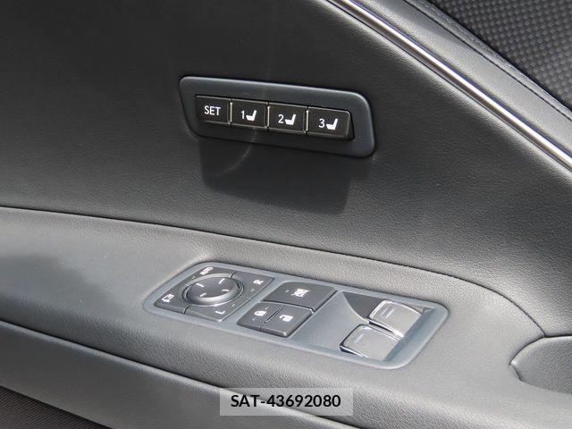 Lexus LC 2021-05 8100136-25