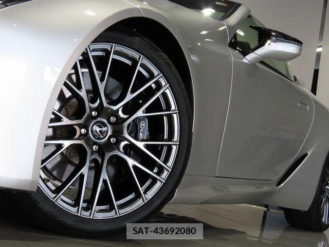 Lexus LC 2021-05 8100136-8