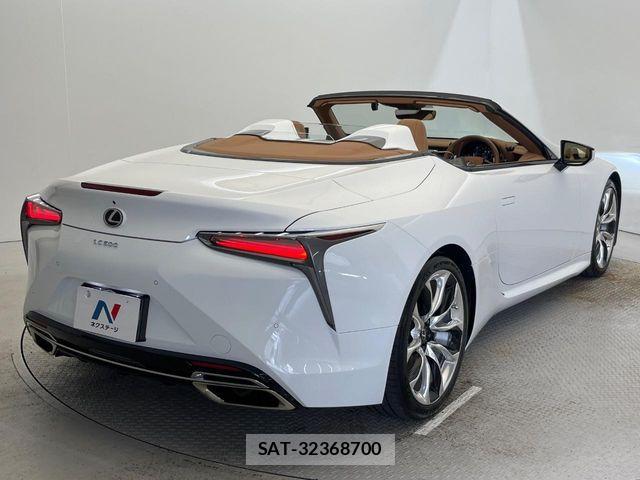 Lexus LC 2020-11 8208382-16