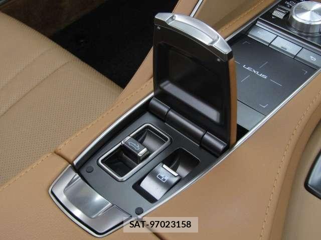 Lexus LC 2021-05 8525535-11