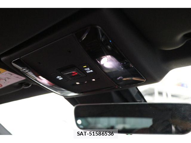 Lexus LC 2023-03 8659930-16