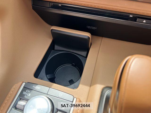 Lexus LC 2021-12 8780853-22