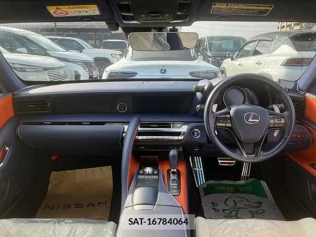 Lexus LC 2017-08 529527-1