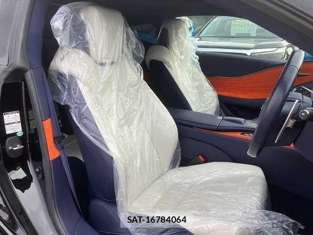 Lexus LC 2017-08 529527-8