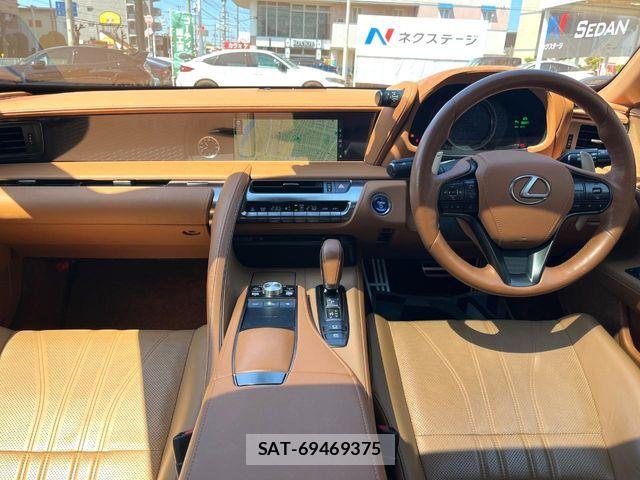 Lexus LC 2017-12 6011611-1