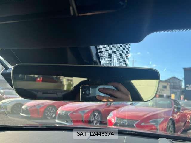 Lexus LC 2023-10 6245163-8