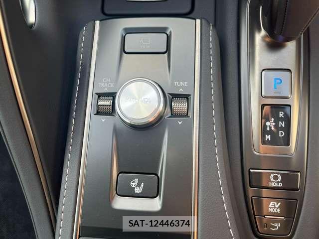 Lexus LC 2023-10 6245163-12