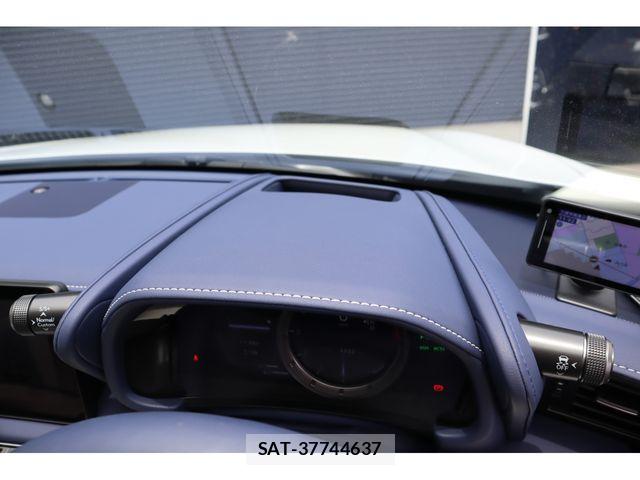 Lexus LC 2025-09 7220969-19