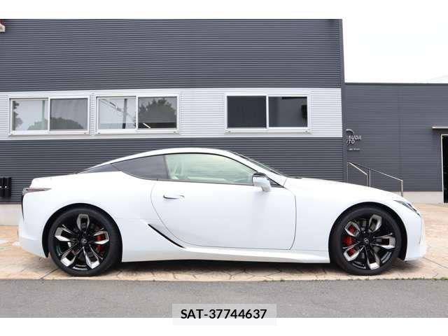 Lexus LC 2025-09 7220969-3