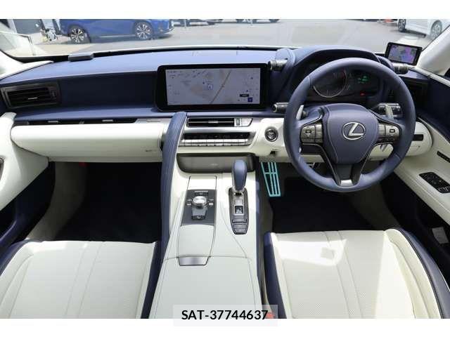 Lexus LC 2025-09 7220969-7