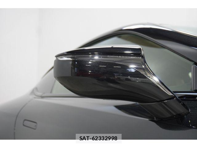 Lexus LC 2018-01 7272226-10