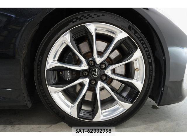 Lexus LC 2018-01 7272226-12