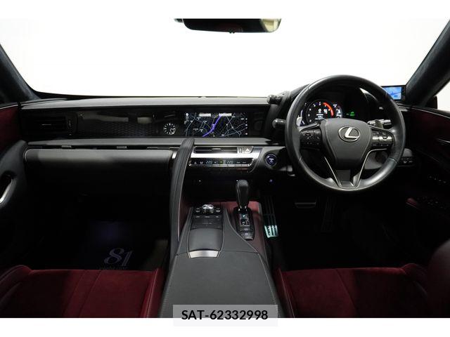 Lexus LC 2018-01 7272226-13