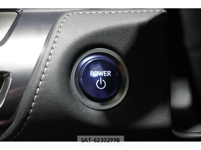 Lexus LC 2018-01 7272226-24