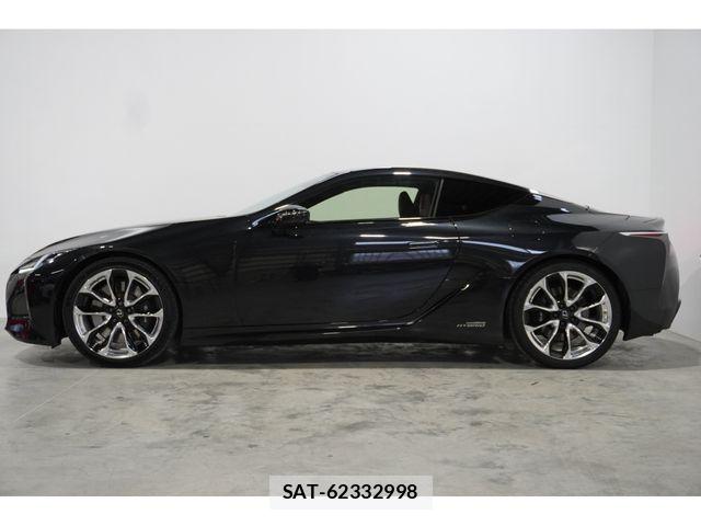 Lexus LC 2018-01 7272226-3