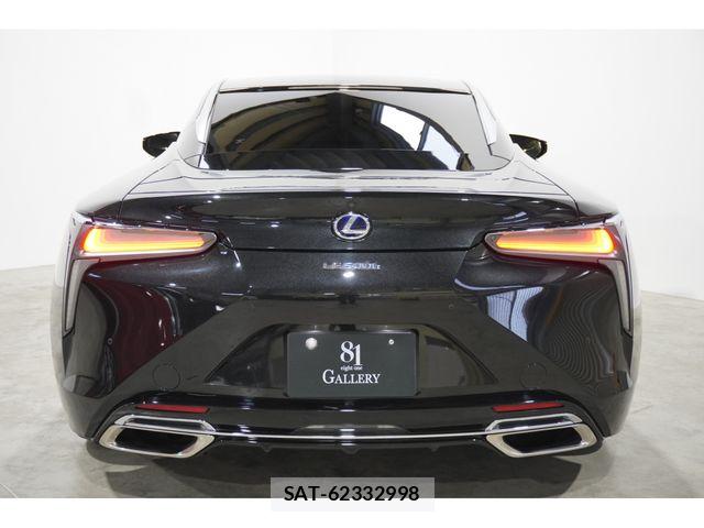 Lexus LC 2018-01 7272226-6