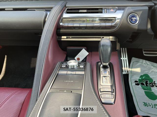 Lexus LC 2017-08 8100135-14
